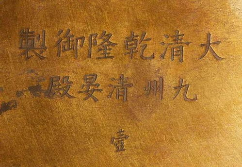 梦境中的哀思与探索，梦见父亲挖掘祖父坟墓的心灵解读