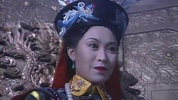 谁帮我解一下梦，晚上做梦梦到鬼梦到僵尸预示着什么呀？