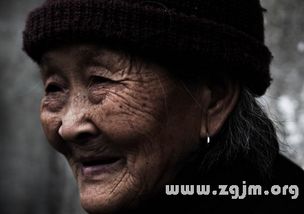 周公解梦，梦见去世妈妈喊自己名字，意味着什么？