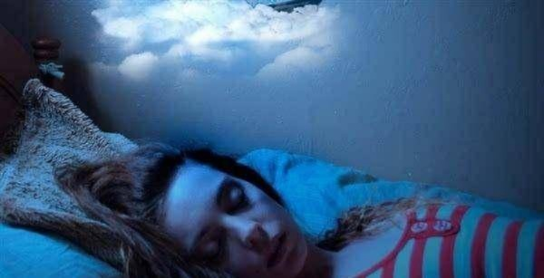 梦境的启示，梦见婴儿在我怀里死了的深层含义与心理解析