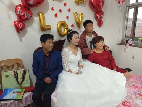 梦境中的婚礼，探索梦见自己正在结婚中的深层含义
