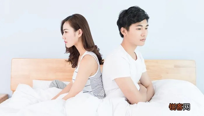 梦见老公和家人发生性吵架要离婚，梦境背后的深层解析与心理启示