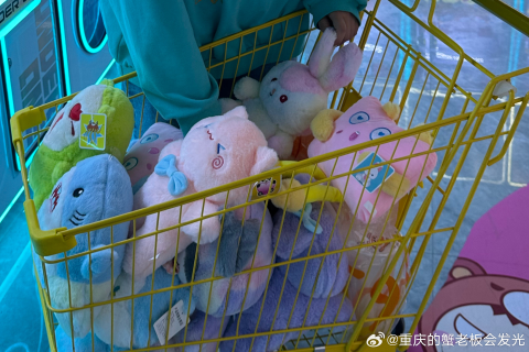 梦境中的甜蜜回忆，昨天晚上的抓娃娃奇遇