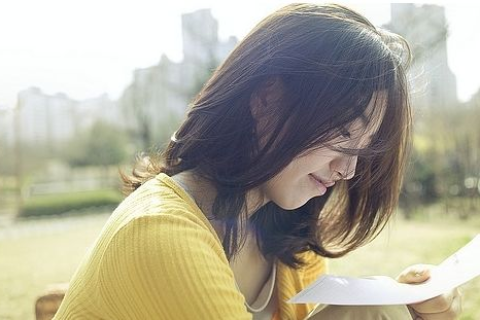 已婚女人梦见剪刘海，解锁梦境背后的深层含义与心理启示