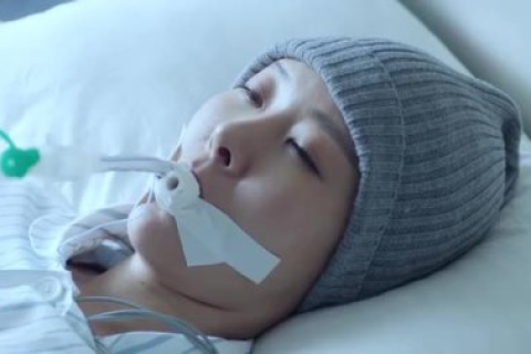 梦见母亲出了车祸，梦境背后的深层含义与心理解析
