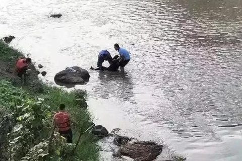 梦境解析，梦见在河边有很多死人