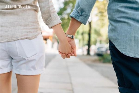 已婚女性梦境解析，为何梦见与昔日男同学重燃校园恋情？