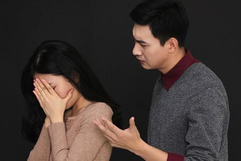 妻子曾经的不忠与梦境的交织，解析梦见妻子出轨的深层含义