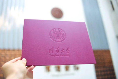 我梦到我拣到冥币，梦境背后的深层含义与解析