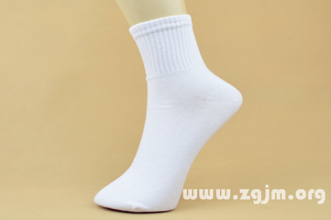 梦境解析，梦见溜冰鞋破损的深层含义与心理暗示