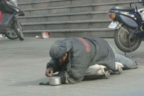 梦见乞丐给你分馒头吃，解读梦境背后的深层含义
