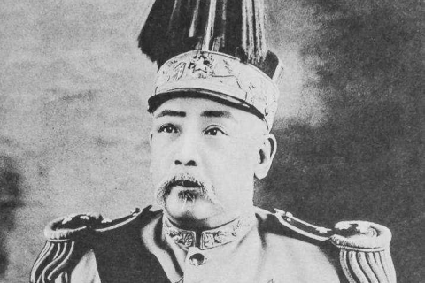 梦见自己动手打爸爸，深层心理与潜意识的无意识表达