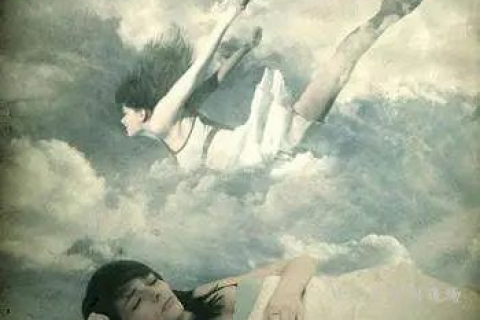 梦见人死了别人又把他救活了的预兆，梦境中的重生与希望