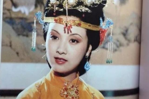为什么老是梦到死去奶奶？探寻梦境背后的深层含义与情感纽带