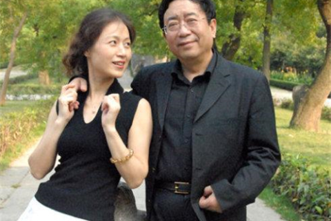 周公解梦，梦见别人说老公有事，自己急醒的深层含义与预兆