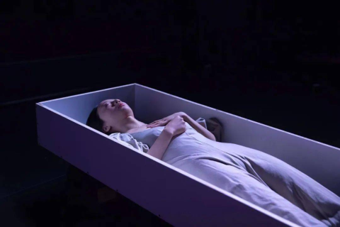 梦见死去的人还活着，梦境与现实交织的奥秘