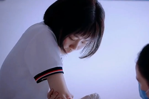 梦见死去的亲人活过来了追着咬我是怎么回事，探索梦境背后的深层含义与心理解析