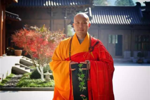 梦境中的追逐，梦见死去的爷爷活啦起来追赶我