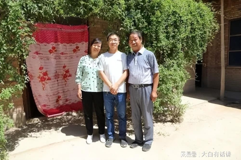 梦回往昔，与逝去舅舅的心灵对话