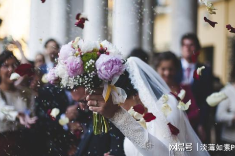 梦见母亲结婚，探索梦境背后的深层含义与情感解析