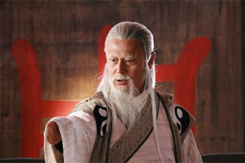 请问大师，频繁梦见在河里钓鱼，究竟意味着什么？