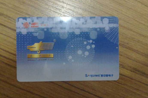 梦见牙齿掉落，探索梦境背后的深层含义与心理解析