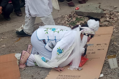 梦境中的无声哀嚎，解析梦到很多尸体的深层含义