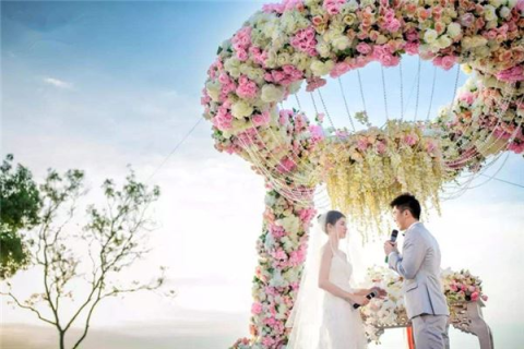 高手解梦，老妈梦见我结婚，本人现单身——梦境背后的深层含义与心理解析