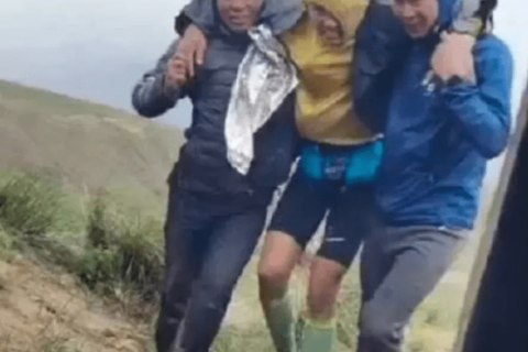 梦境解析，梦见有人在我面前死并头掉下来