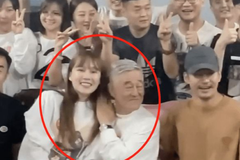 梦境交织的情感纠葛，梦见前男友抱我女儿亲她的深层解析