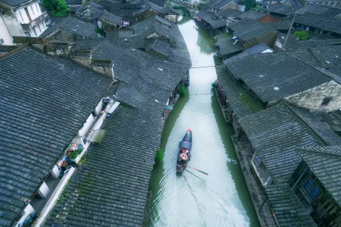 梦境交织，与分手已久的前男友重逢，意味着什么？