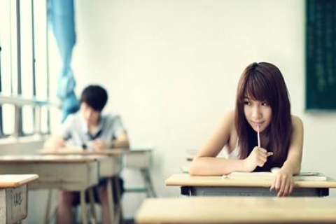 梦境交织，梦见情人的女朋友怀孕，别人的孩子引发的深层解析