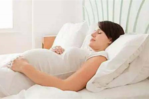 孕期梦境新解，怀孕七月的飞翔之梦意味着什么？