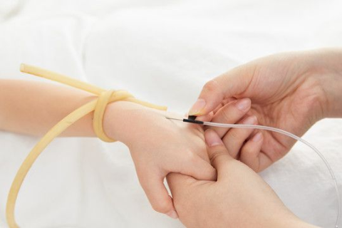 梦境解析，为何会梦到好多人给打小针，躲都躲不掉？