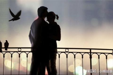 梦回往昔，分手后，为何每晚仍梦见与她共度的幸福时光？