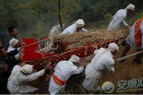 梦境的启示，梦到棺材与自己死亡的深层含义