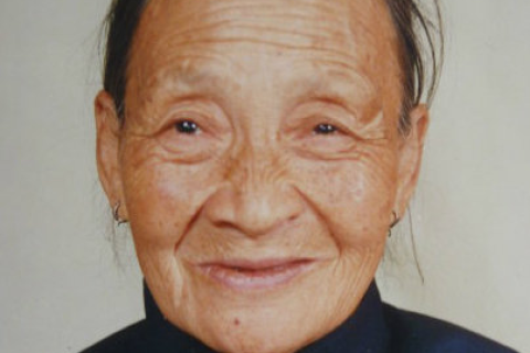 梦见为死去外婆办丧事，一场心灵深处的缅怀与释怀