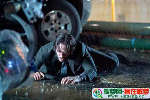 梦见自己被人追杀，梦境背后的深层含义与心理解析