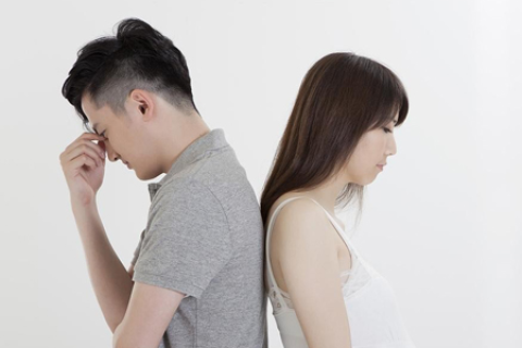 梦见男朋友跟我说分手，梦境背后的情感解析与自我反思