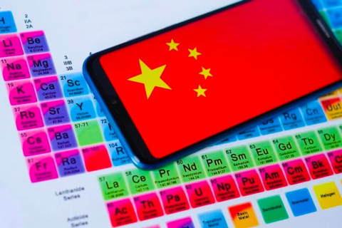 梦境的启示，解析梦到老公和他以前喜欢的女人一起欺负我的深层含义