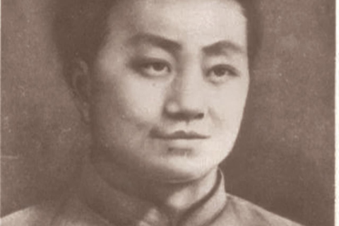 梦见鞋子丢了找不到，一场关于失落与寻找的梦境解析