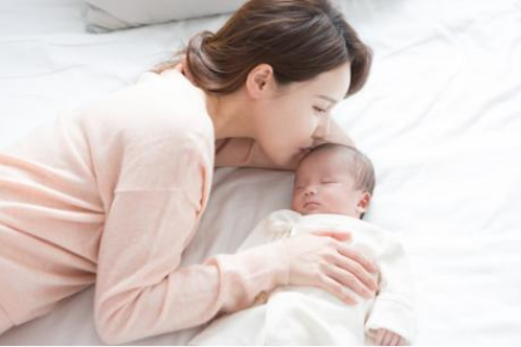梦境中的隐秘语言，女性梦见蛇的深层含义与预兆