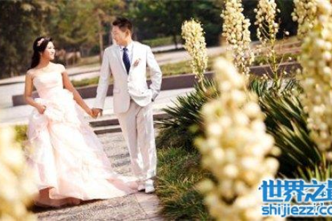 梦境的双轨交响曲，解析自己结婚了还梦见自己结婚的同时还有别人的深层含义