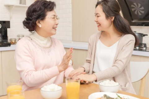 梦见妻子娘家人来家里，家庭和谐与亲情的深层寓意