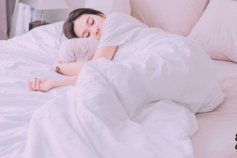 孕妇梦见见红，梦境背后的深层含义与解读