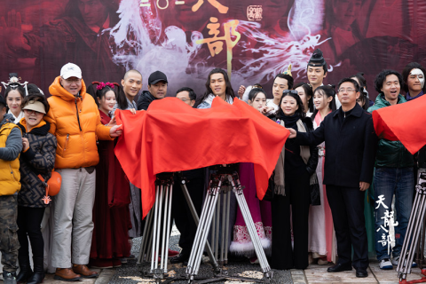 梦回八年情愫，解析你与她的不解之缘
