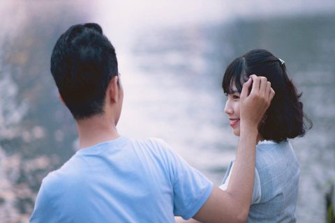 总梦见初恋男友，梦境背后的情感与心理解析
