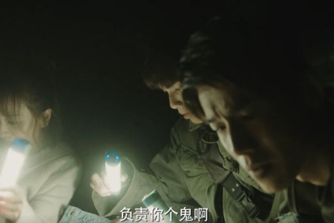 梦见被蛇咬，潜意识的警示还是无意义的梦境？