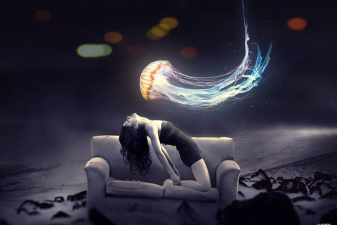 做梦梦见有人把我的头打破了，梦境背后的深层含义与心理解析