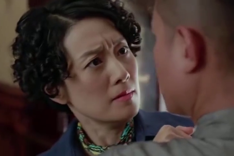 梦境的迷雾，解析梦见我老婆杀了我已故的父亲的深层含义